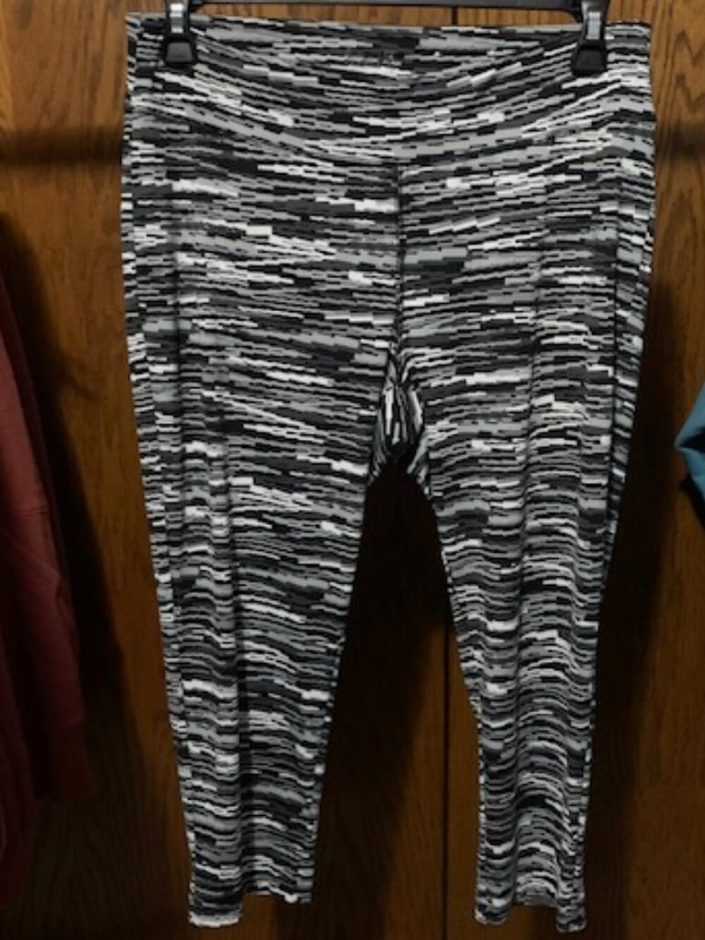 NOWT Flirtitude active capris